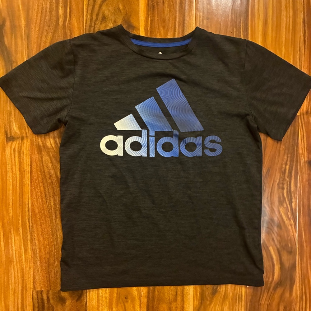 adidas Boys Short Sleeve Aeroready Performance Logo Tee T-Shirt